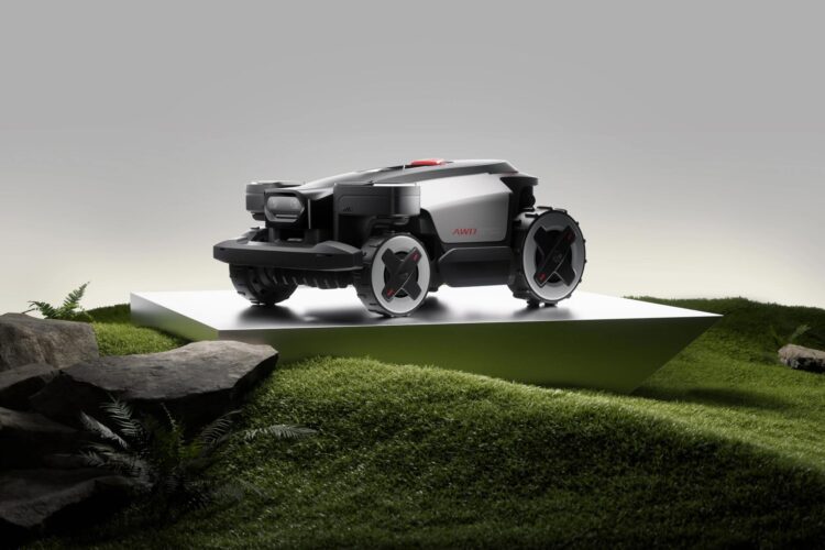 رونمایی Roborock از سه ربات چمن‌زن هوشمند در نمایشگاه IFA 2025