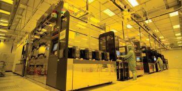نگاهی کم‌سابقه به درون کارخانه تراشه‌سازی TSMC در آریزونا