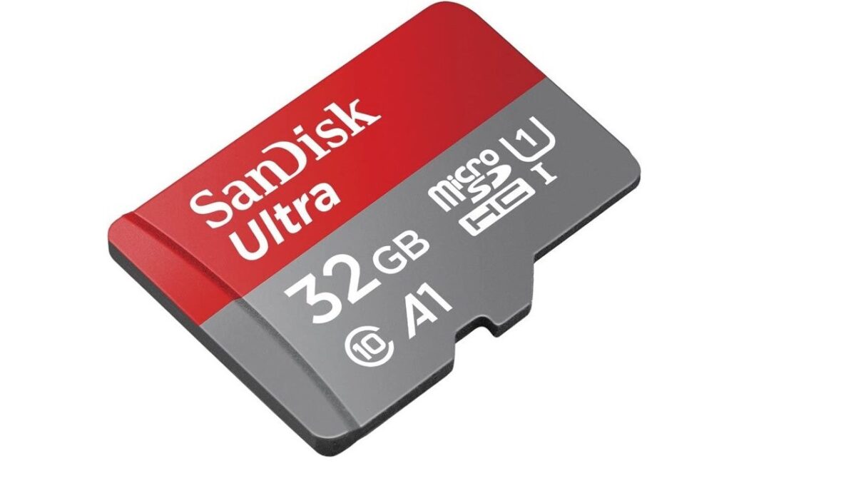 کارت حافظه سن‌دیسک Ultra A1 از نوع microSDHC با سرعت خواندن تا ۱5۰ مگابایت بر ثانیه و سرعت نوشتن پایدار، برای گوشی‌ها و تبلت‌ها مناسب است.