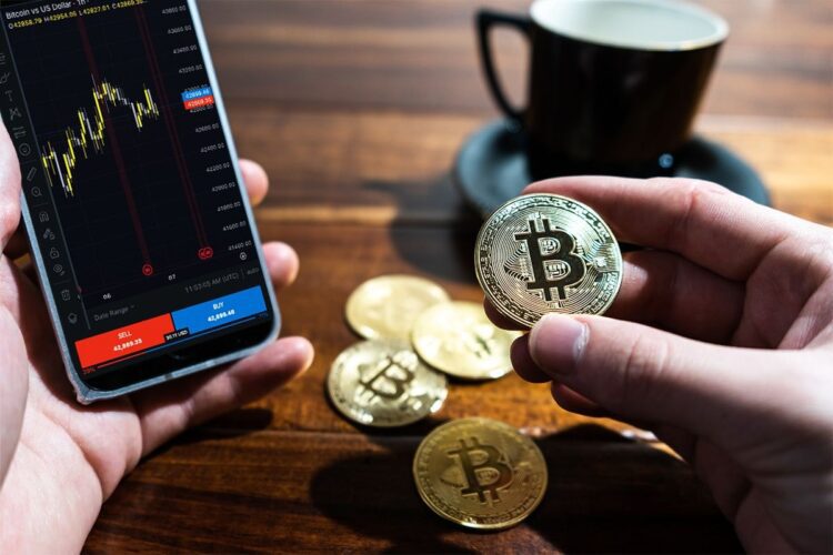 تداوم رشد قیمت بیتکوین (BTC)؛ گزینه اصلاح احتمالی زیر ۱۱۰ هزار دلار همچنان روی میز است