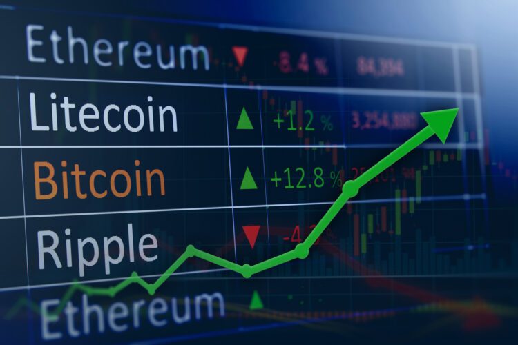 چرا بازار رمزارز امروز صعودی شد؟ آیا بیتکوین (BTC) تا هالووین ۲۰۲۵ به اوج تاریخی جدیدی میرسد؟