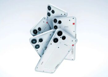 ناثینگ فون 3A لایت معرفی شد؛ نصب فیس‌بوک و اینستاگرام به‌شکل پیش‌فرض