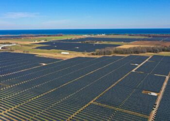 بزرگ‌ترین نیروگاه‌های خورشیدی جهان در سال ۲۰۲۵