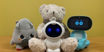 تصویری از رباتها و عروسکهای هوش مصنوعی