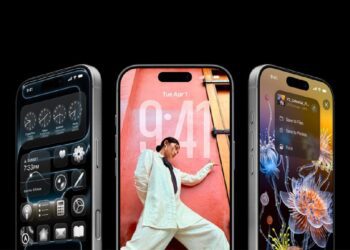 سه گوشی آیفون با صفحه‌نمایش روشن در کنار هم که ویژگی‌های مختلفی مانند صفحه قفل (Lock Screen) سفارشی و اعلان‌های تعاملی را در حال نمایش هستند.