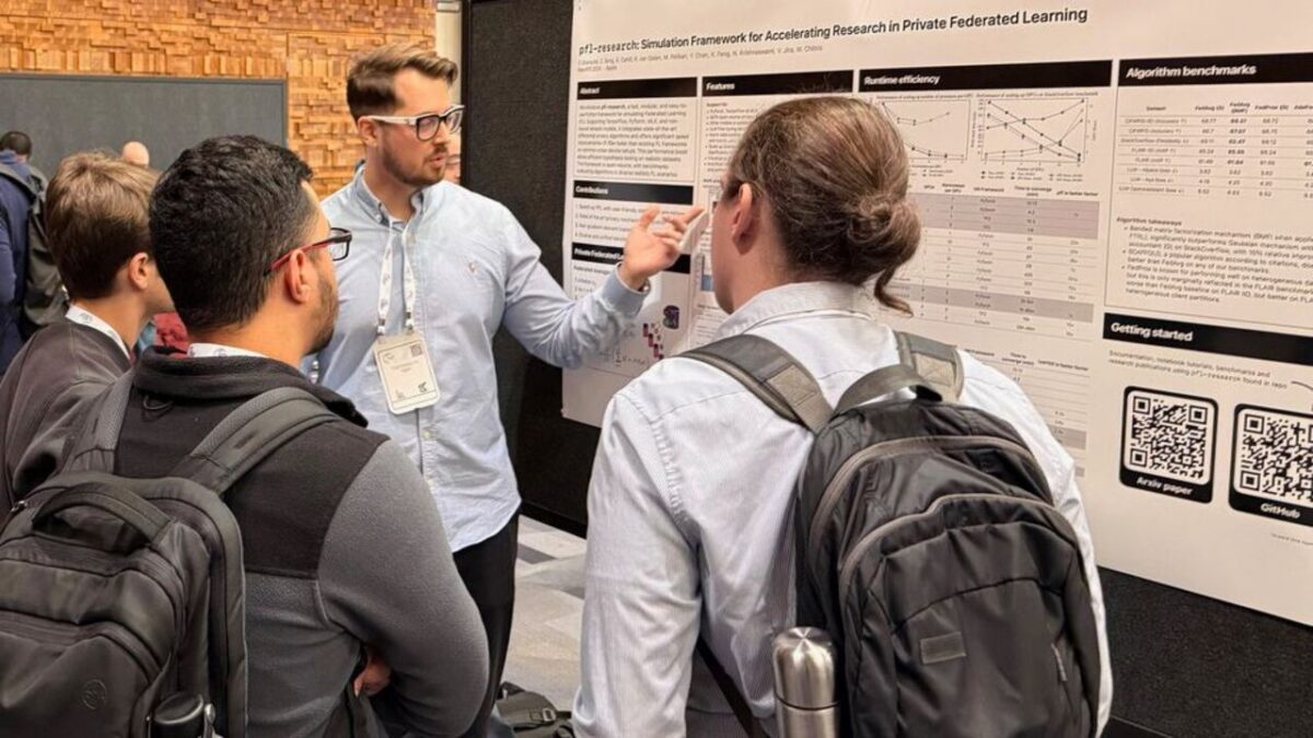 دموی هوش مصنوعی اپل در کنفرانس NeurIPS 2025