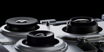 تصویر حسگر دوربین ۱۰۰ مگاپیکسلی اپل با فناوری LOFIC