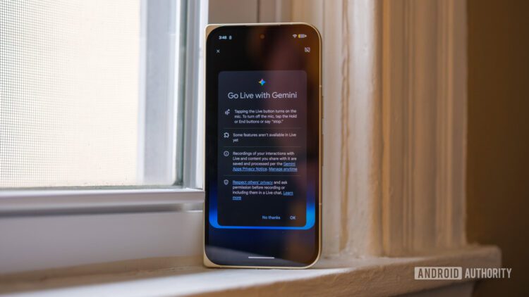 کاهش سهم ChatGPT در ترافیک وب همزمان با رشد پایدار Gemini