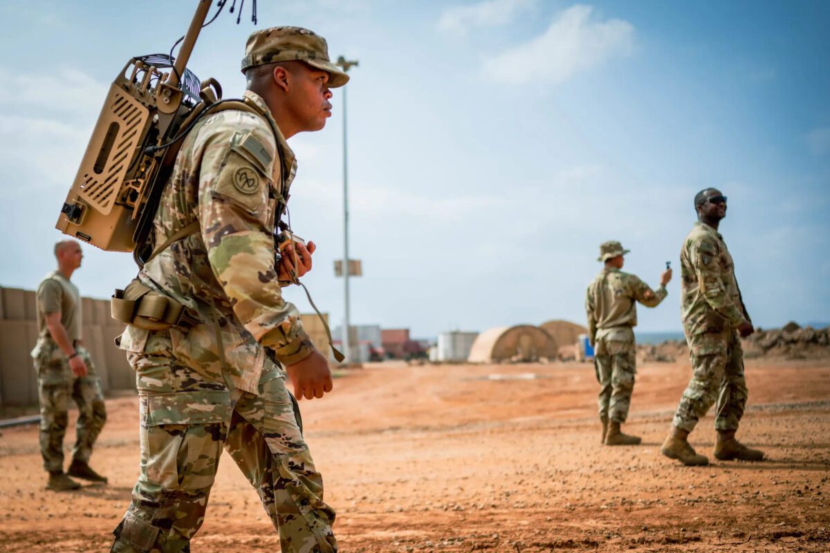 شبیهسازی اختلال در استارلینک بر فراز تایوان با هزار پهپاد توسط چین