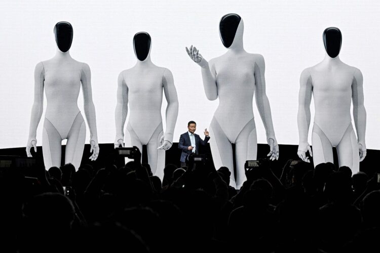 ربات انساننمای IRON رونمایی شد