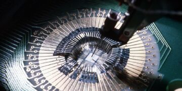 فناوری Cryo-ET چین می‌تواند ۹۹ درصد خطاهای میکروچیپ را حذف کند