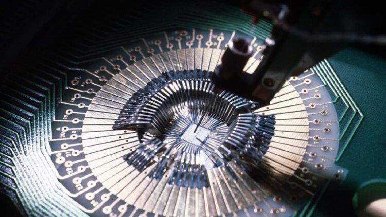 فناوری Cryo-ET چین می‌تواند ۹۹ درصد خطاهای میکروچیپ را حذف کند