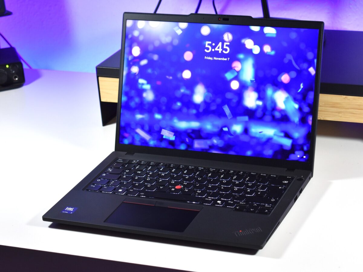 رکوردشکنی عمر باتری در لپتاپ ThinkPad T14