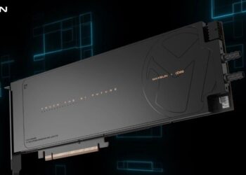 نمایی از کارت گرافیک دو تراشهای Intel Arc Pro B60