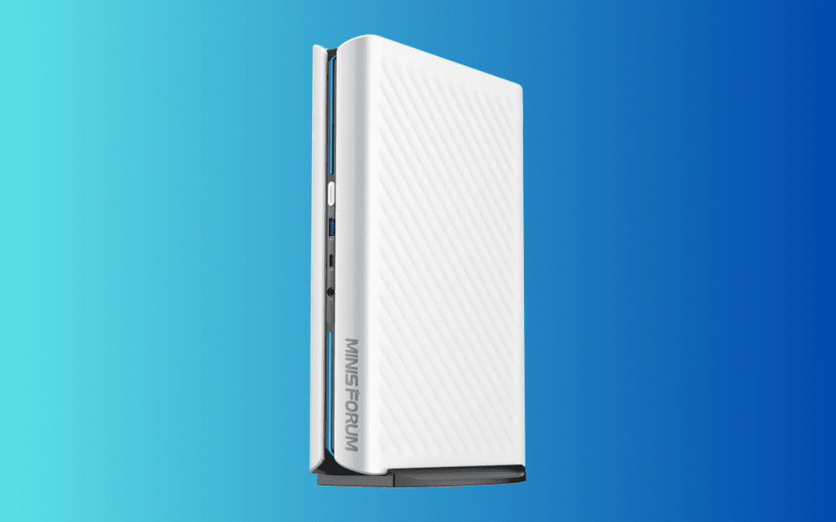 بنر تبلیغاتی مینی پیسی گیمینگ Minisforum G1 Pro با شعار "Unleash the Power for Gamer and Creator" در یک محیط آیندهنگر و نئونی آبی.