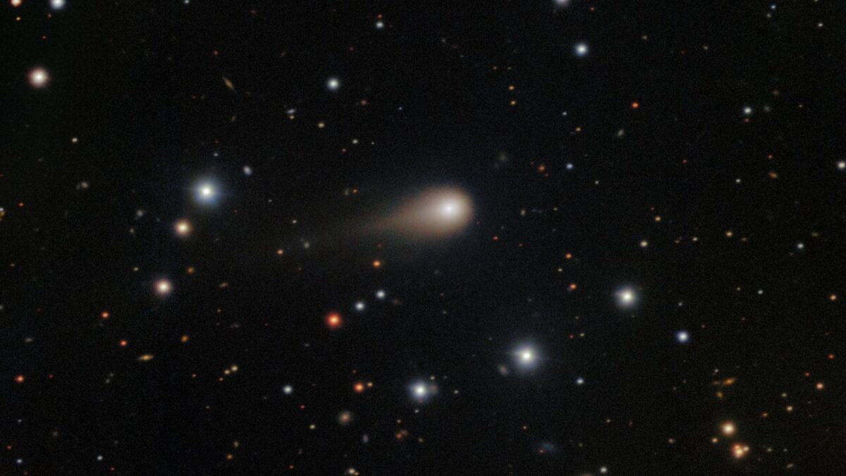 انتشار تصاویر شگفت‌انگیزی از ستاره دنباله‌دار 3I/ATLAS توسط ناسا