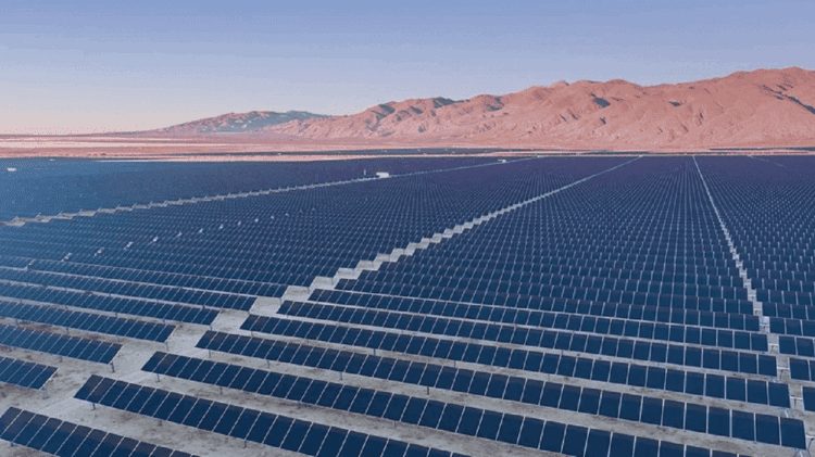 بزرگ‌ترین نیروگاه خورشیدی آریزونا ساخته می شود