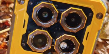 دوربین دید در شب گوشی Oukitel WP60 در تاریکی مطلق عکاسی می‌ کند