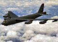 تست بمبافکن غولپیکر B-52 با مدرنترین موشک کروز هستهای آمریکا