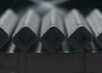 بدنههای اپل واچ تولید شده توسط چاپ سه بعدی تیتانیومی