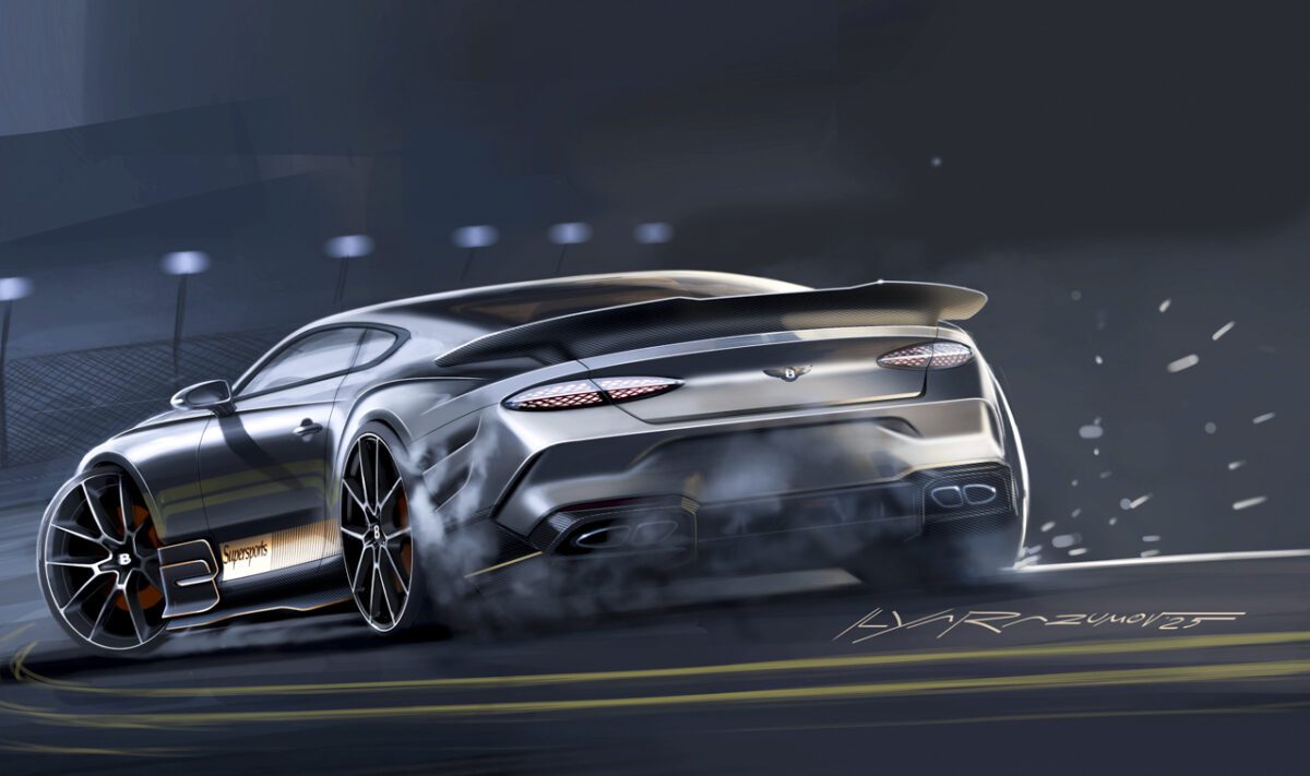 نمای عقب خودرو bently Supersport با اسپویلر ثابت واید