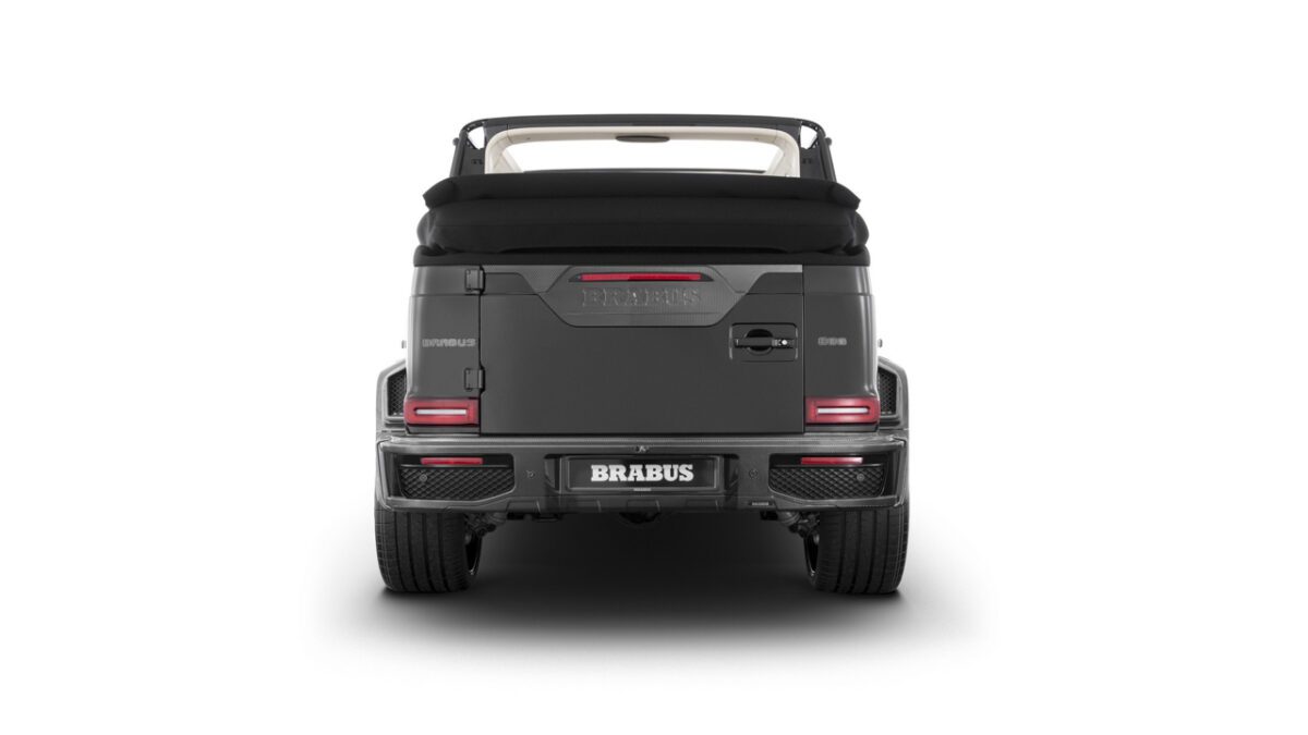 نمای عقب Brabus 800 روباز با سقف تاشده