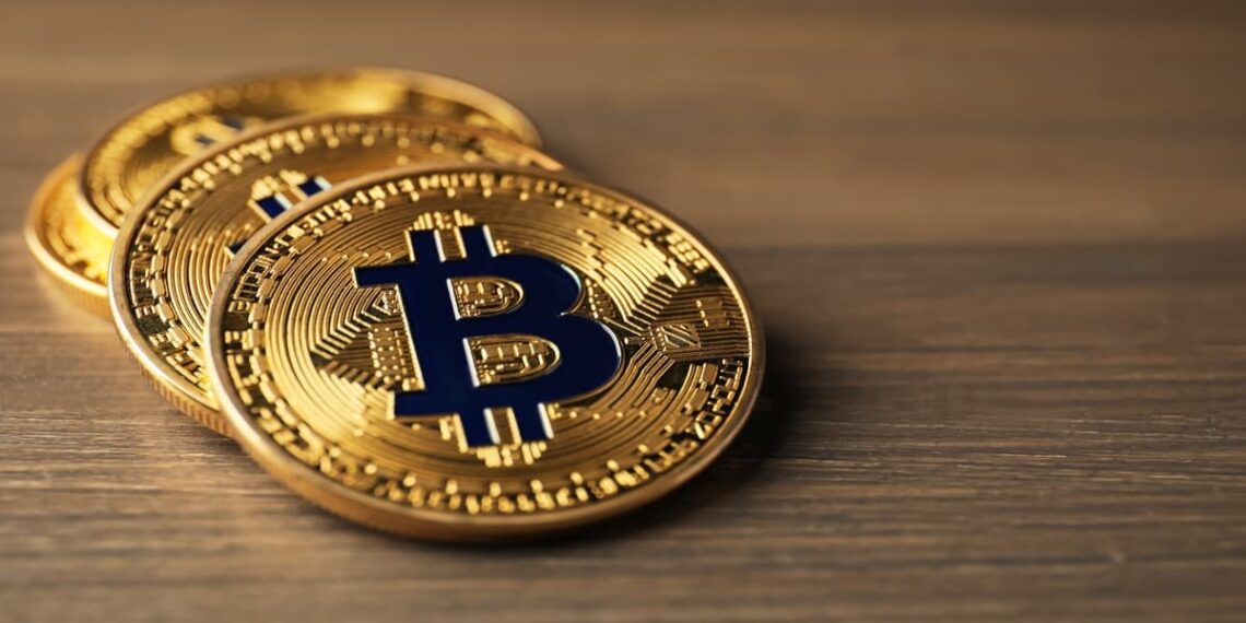 ۳ دلیل برای احتمال سقوط قیمت بیتکوین تا سطح ۹۲ هزار دلار در هفتههای آینده