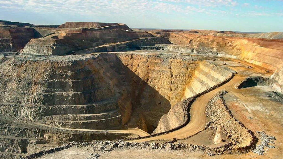 ذخیره ۱۰۰۰ تنی طلا در چین کشف شد