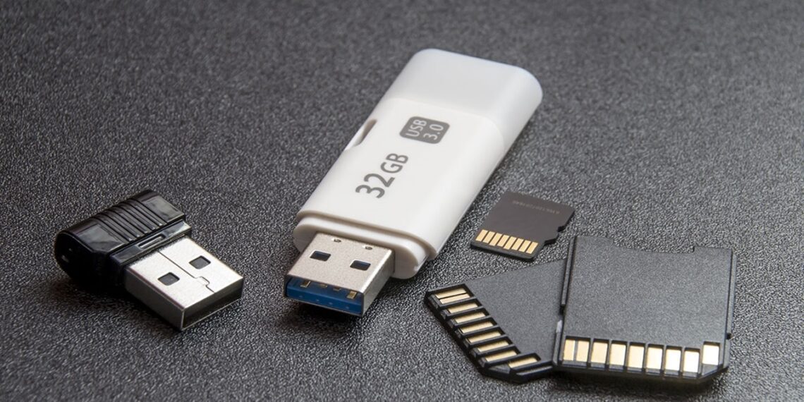 کدام فرمت حافظه برای فلش یا هارد مناسب است؟