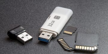 کدام فرمت حافظه برای فلش یا هارد مناسب است؟