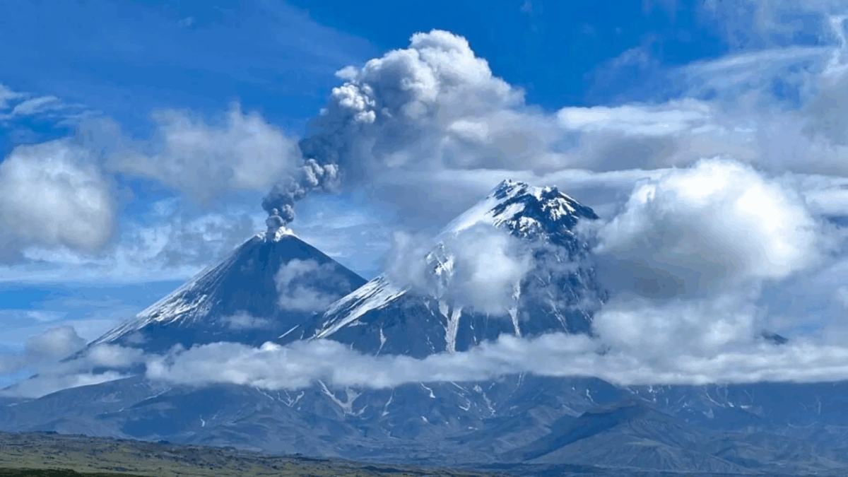 نقش نیروهای برشی در گدازه آتشفشان