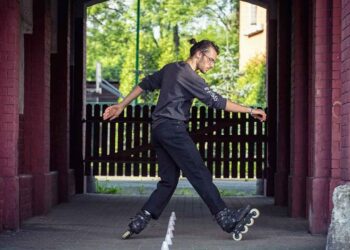 راهنمای جامع انتخاب اسکیت مناسب؛ از مبتدی تا حرفهای با هیوا اسکیت