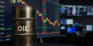 پیش‌بینی قیمت نفت و گاز طبیعی؛ کاهش ذخایر در سایه نگرانی از مازاد عرضه