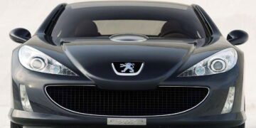 پژو ۹۰۷ با موتور V12؛ گرندتورری که می توانست رقیب فراری و استون شود