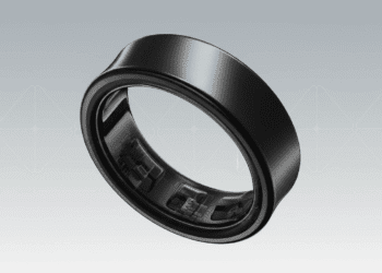 نمایی از حلقه هوشمند سامسونگ گلکسی در رنگ مشکی