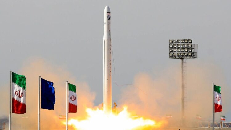 سه ماهواره ایرانی زمستان امسال به فضا پرتاب می شوند