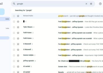 رابط کاربری ایمیل "Jmail" (شبیه به Gmail) که در حال جستجو برای "google" است و نتایجی را نشان می‌دهد که با جفری اپستین و نام‌های مرتبط علامت‌گذاری شده‌اند.