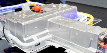 این باتری هیبریدی ظرفیت ذخیره انرژی چهار برابری دارد