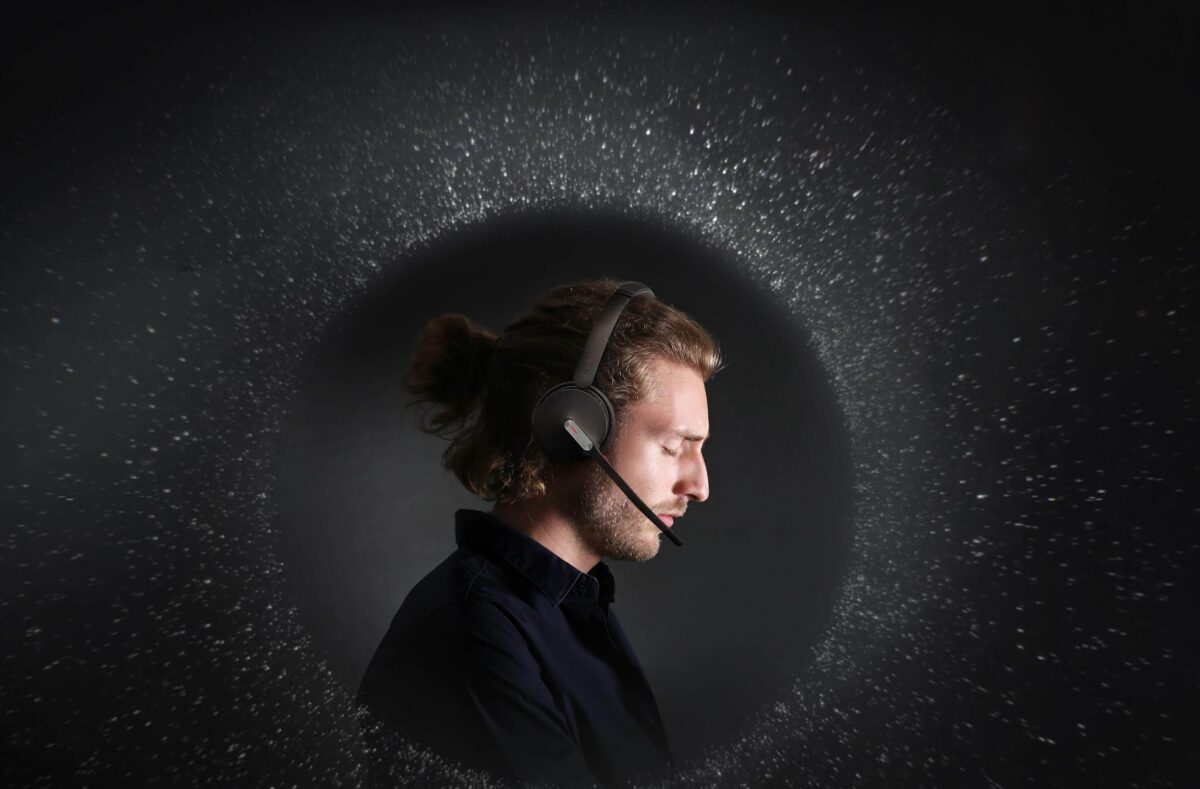 این هدفون مبتنی بر هوش مصنوعی تجربه شنیداری را بهبود می بخشد