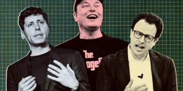 کلاژ تصویری از سم آلتمن، ایلان ماسک و یک مدیر تکنولوژی دیگر در مقابل یک پس‌زمینه سبز شطرنجی.