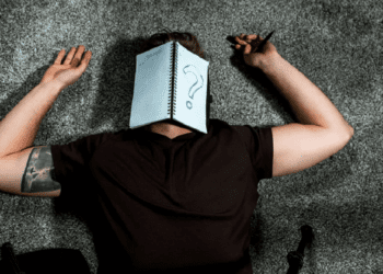 آیا مغز با خوابیدن مسائل را بهتر پردازش می کند؟