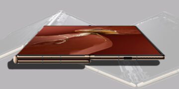 نمای جانبی ضخامت بسیار کم گوشی تاشوی سه تکه هواوی Mate XT.