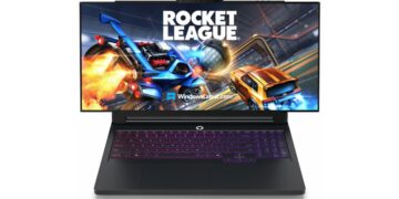 لپ‌تاپ لنوو با صفحه نمایش بلند و کشیده که منظره‌ای را نمایش می‌دهد.