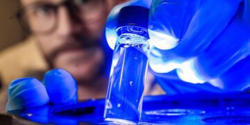 چاپ الکترودهای فعال روی پوست با نور مرئی ممکن شد