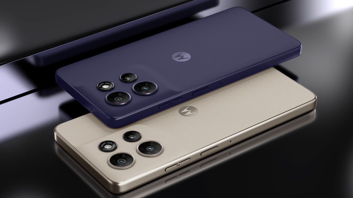 رندر رسمی Moto G Power 2026 در دو رنگ مختلف با نمایش طراحی تخت فریم، چینش دوربین‌ ها و بدنه مقاوم، هم‌ زمان با معرفی باتری ۵۲۰۰ میلی‌ آمپرساعتی و تمرکز بر دوام شارژ