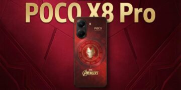 پوستر گوشی پوکو X8 پرو نسخه ویژه مرد آهنی (Iron Man) با رنگ قرمز و لوگوی اونجرز.