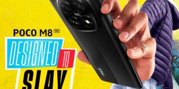 پوستر تبلیغاتی گوشی Poco M8 5G در دست یک کاربر با متن "Designed to Slay" در پس‌زمینه زرد.