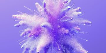 طرحی انتزاعی از انفجار پودر یا ذرات ریز به رنگهای بنفش و سفید.