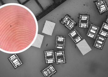 این ربات میکروسکوپی خودمختار انرژی خود را از نور تأمین می‌ کند