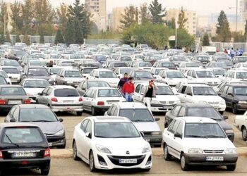 بازار خودرو ایران در تله تورم؛ ویترین‌ها پر، معاملات قفل